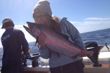 kissing Chinook in Ucluelet